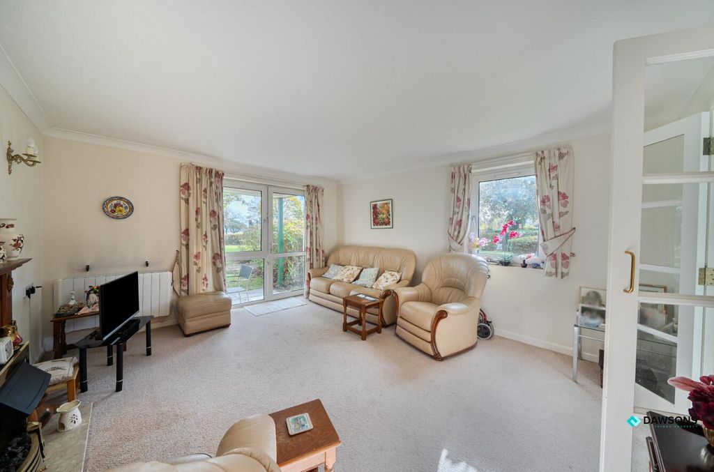 Property photo 3 of 16 Cb30A8E3-04A6-4668-A4Fe-1d1897Ceed10.Jpg