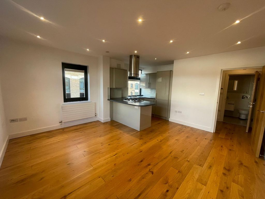 Property photo 2 of 7 Living Room