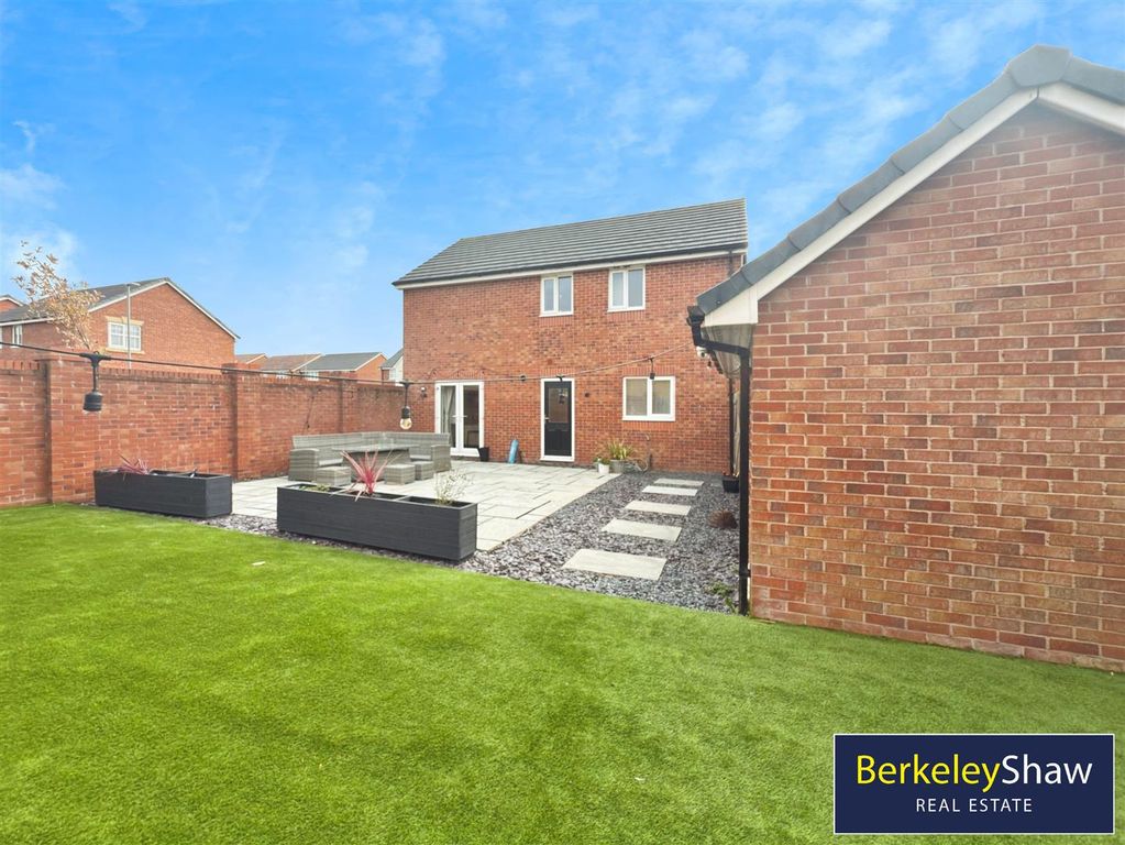 Property photo 2 of 24 953494Fa--413E-848D-21Ebd6Ea88Fe-26733-000003D15A8