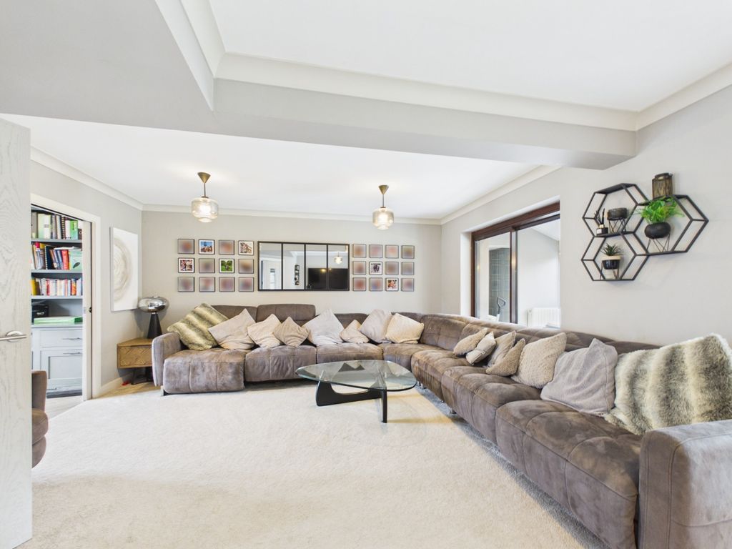 Property photo 2 of 36 4871944