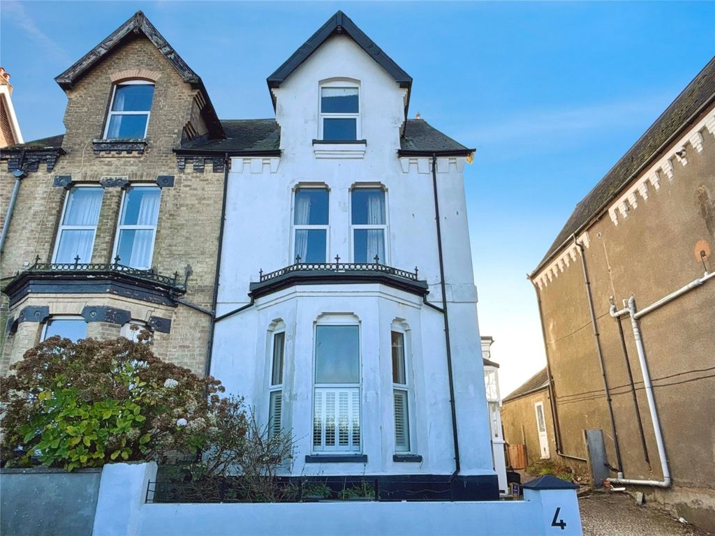 Property photo 1 of 9 Picture No. 17