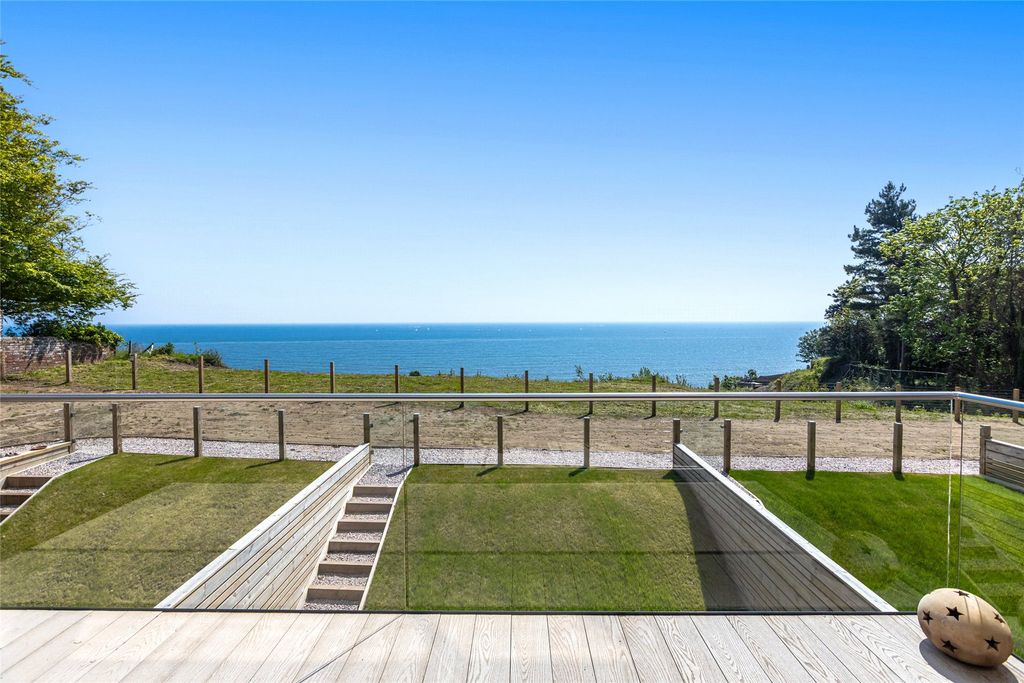 Property photo 1 of 10 Picture No. 11