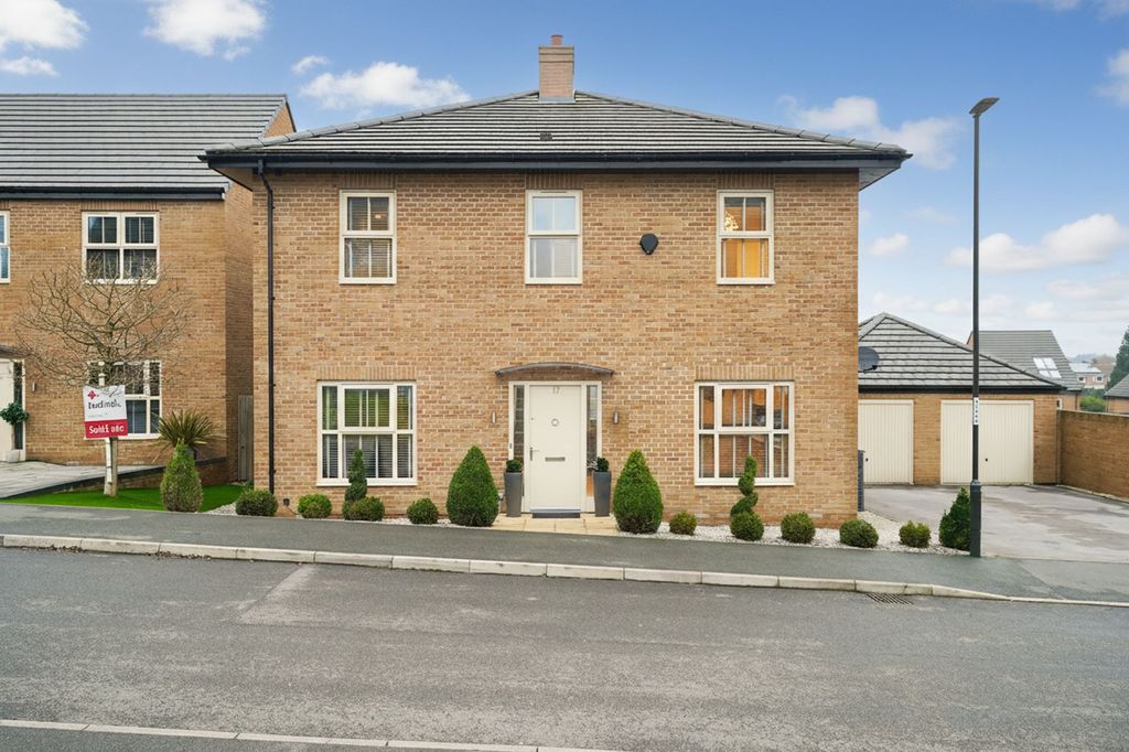 Property photo 1 of 30