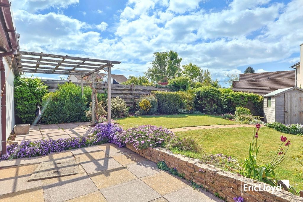 Property photo 2 of 13 Photo 12