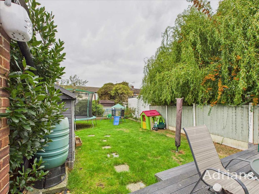 Property photo 3 of 16