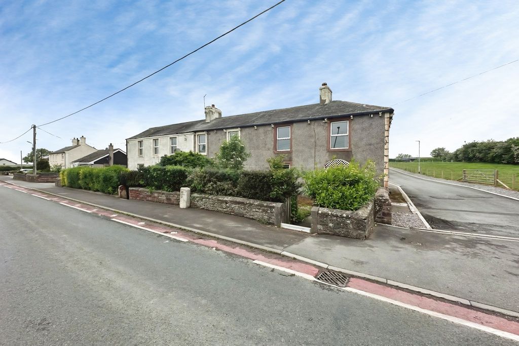 Property photo 1 of 26 House &amp; Cottage