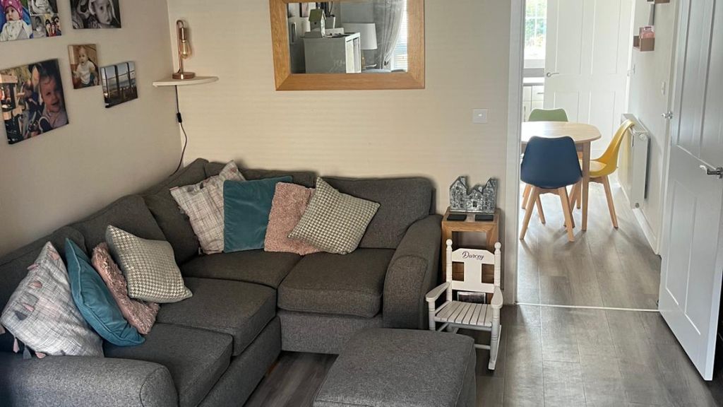 Property photo 2 of 14