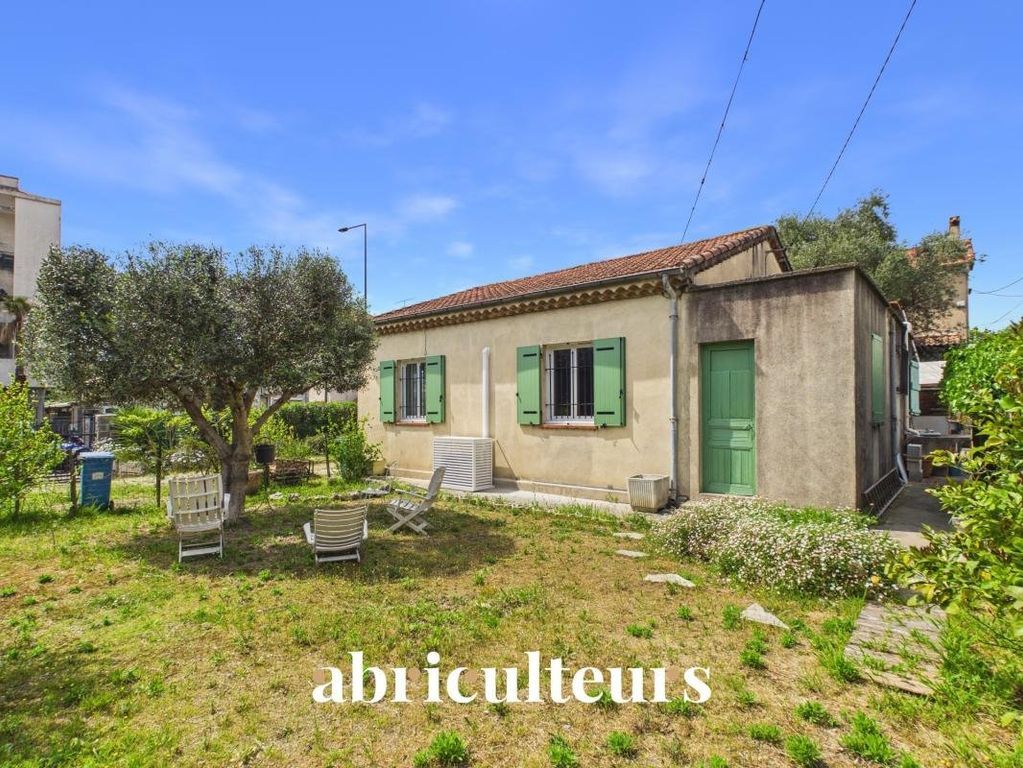 Property photo 1 of 16 Charming Single-Story House Of 80 m² Living Space - Garden 522 m² - Cannes La Bocca