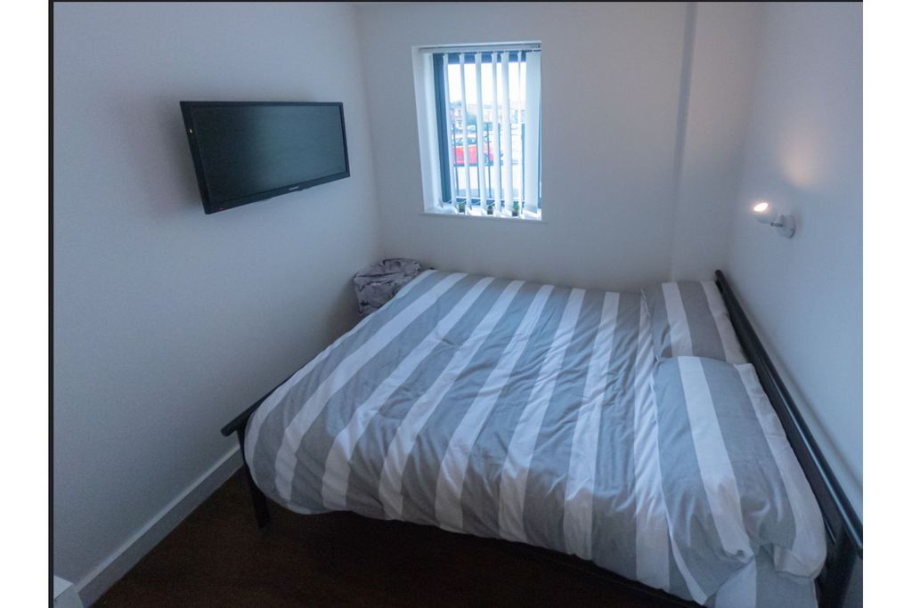Property photo 2 of 3