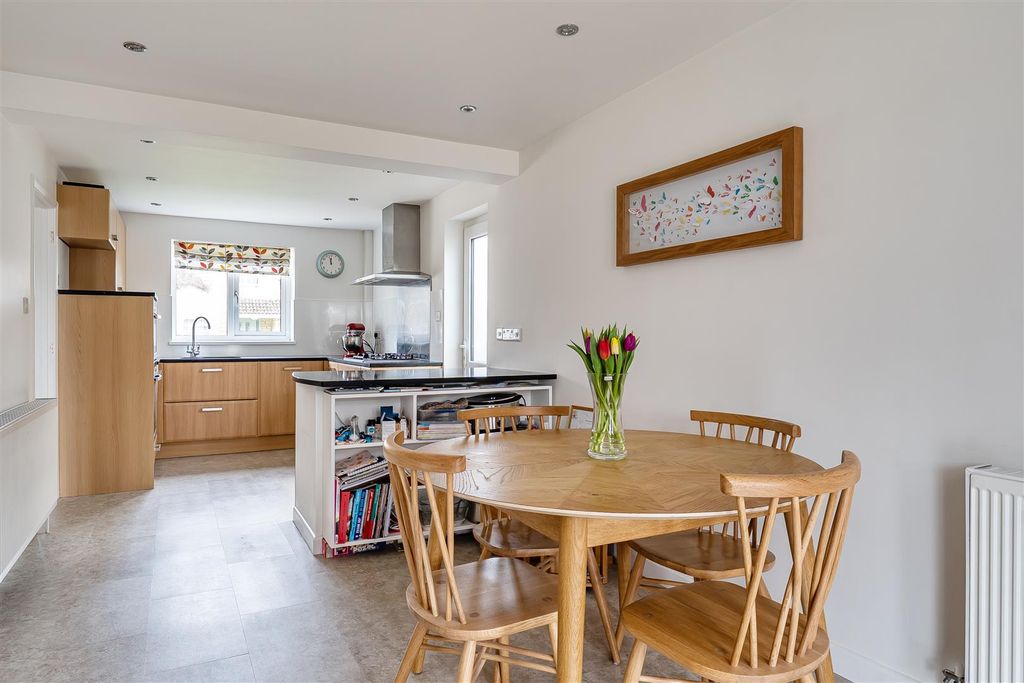 Property photo 3 of 22 1423039-14-69A6d2613Bc69.Jpg