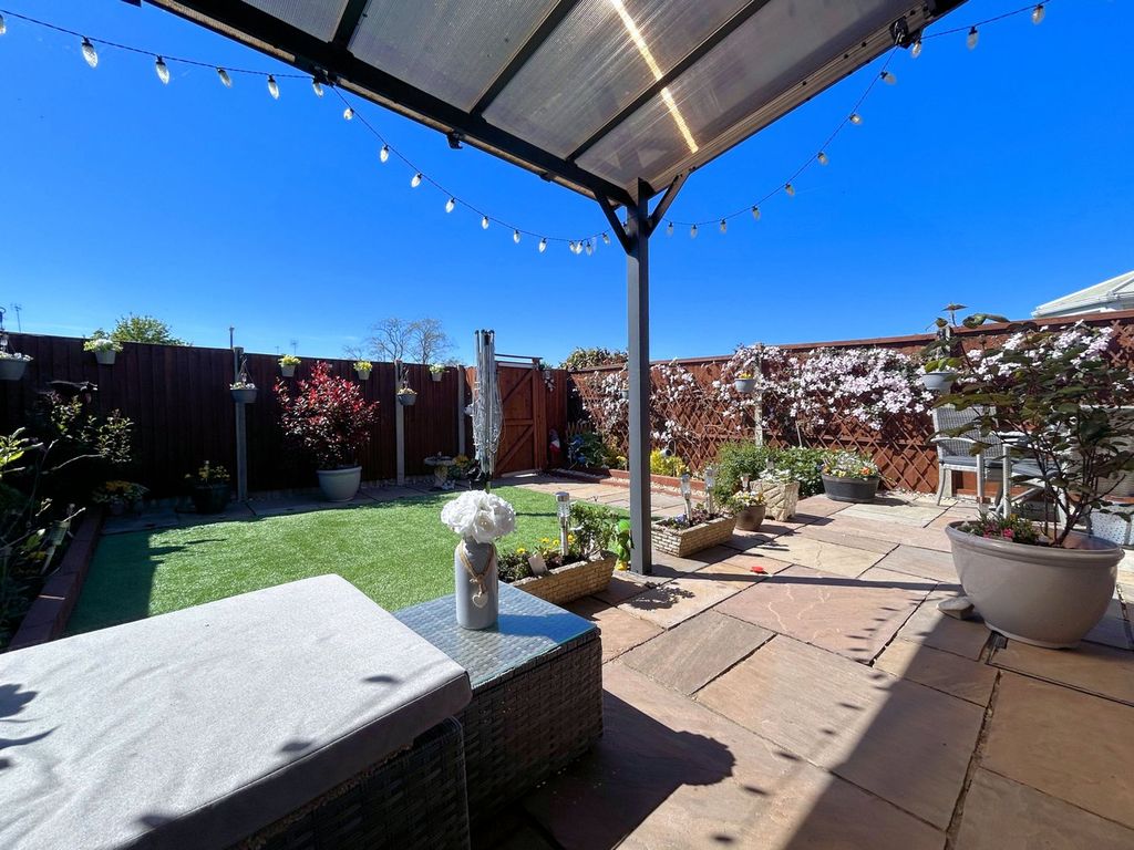 Property photo 3 of 17