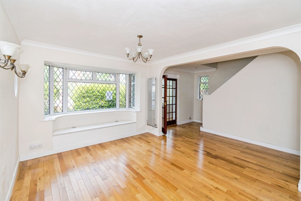 Property photo 3 of 28
