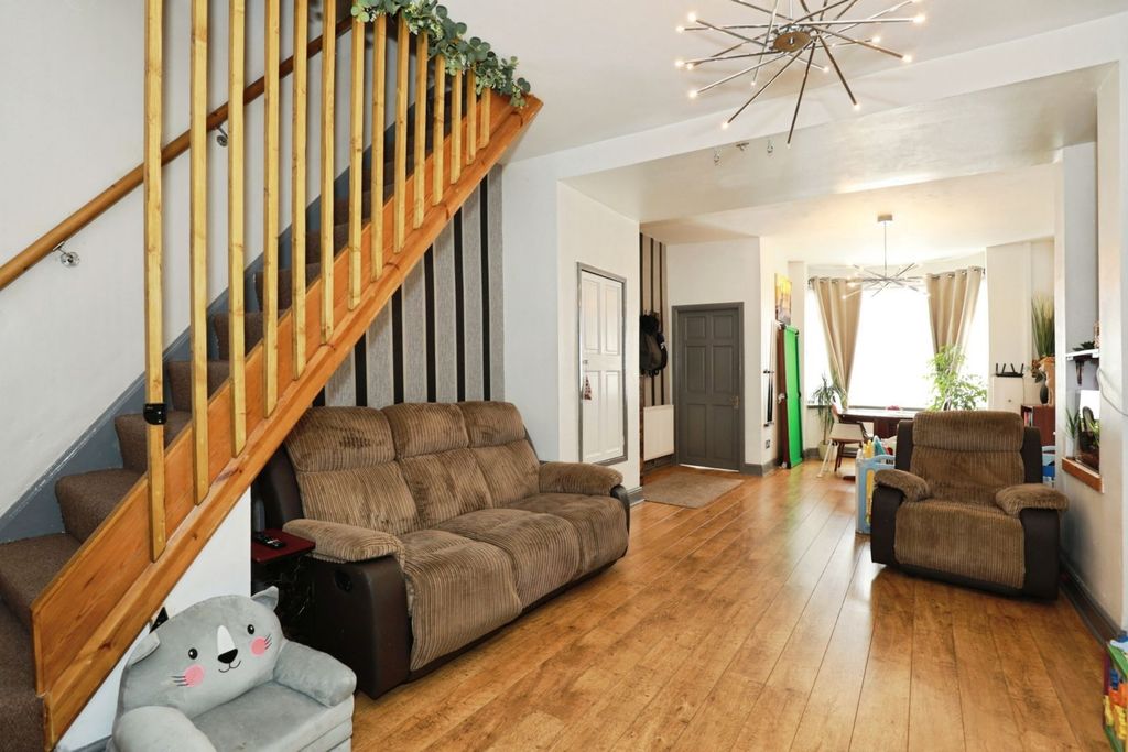 Property photo 3 of 15 Living Room