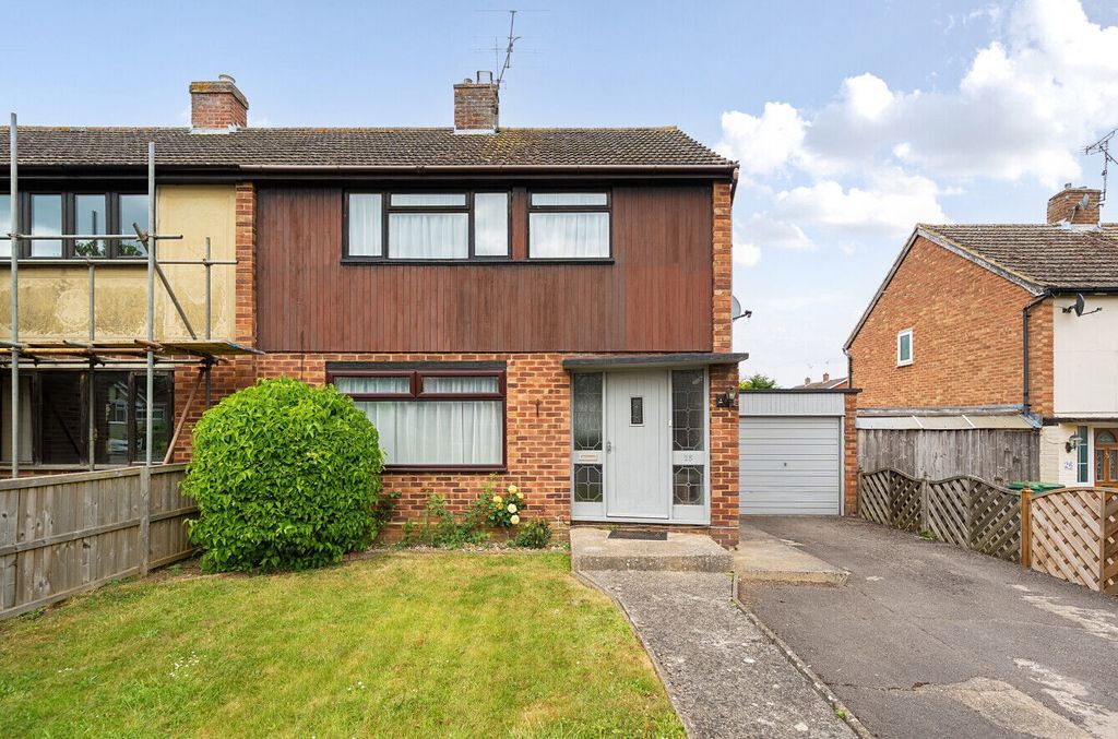 Property photo 1 of 14 Front