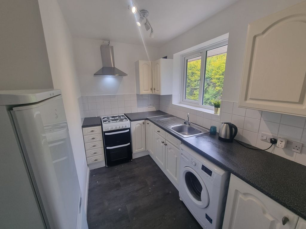 Property photo 3 of 17 4