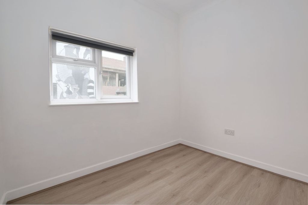 Property photo 3 of 3