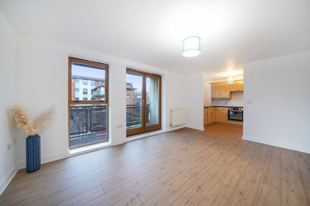 Property photo 3 of 13