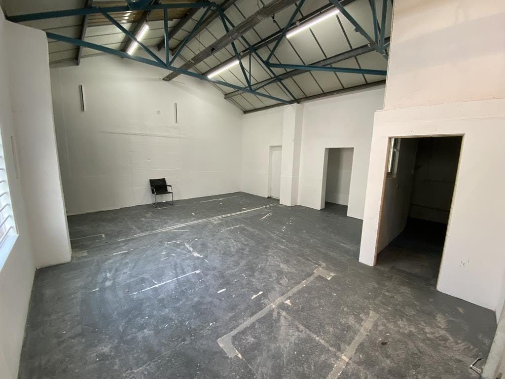 Property photo 3 of 9 U3 Brook Lane (3).Jpg