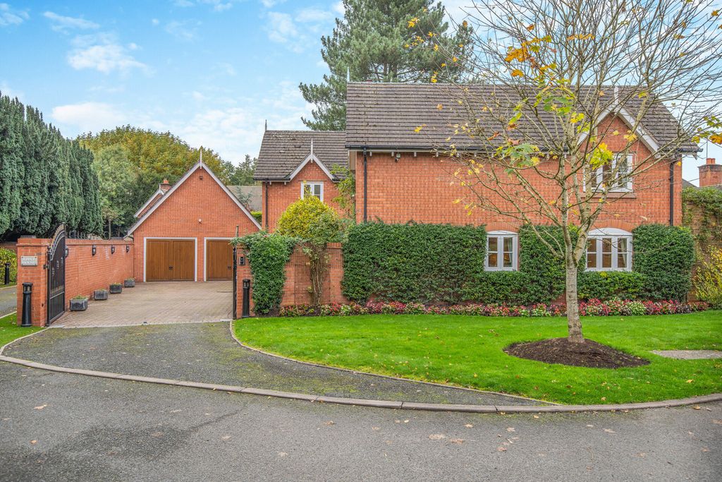 Property photo 1 of 37