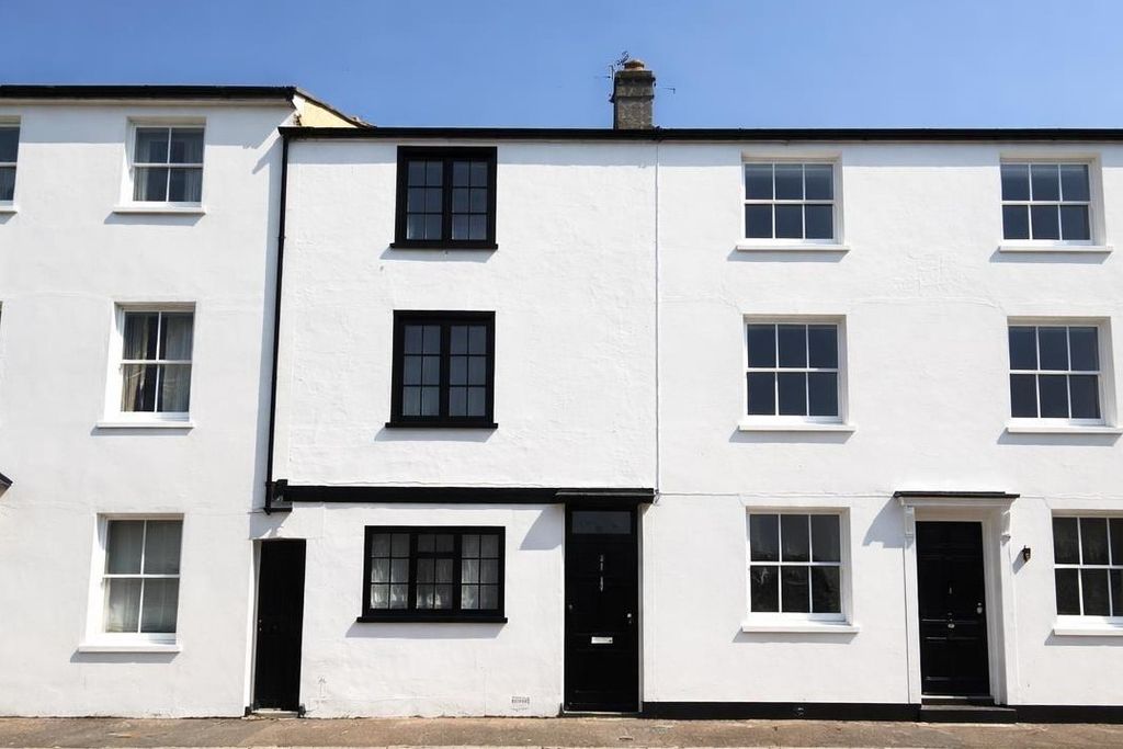 Property photo 1 of 18 1