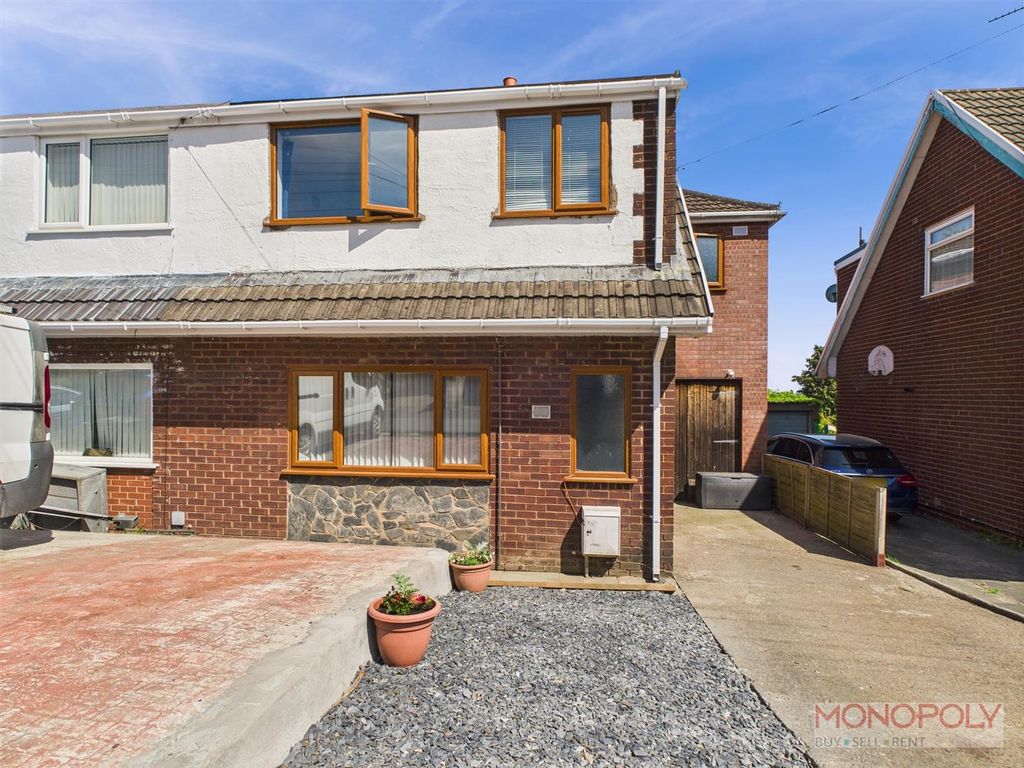Property photo 1 of 11 Cam03815G0-Pr0247-Still011.Jpg