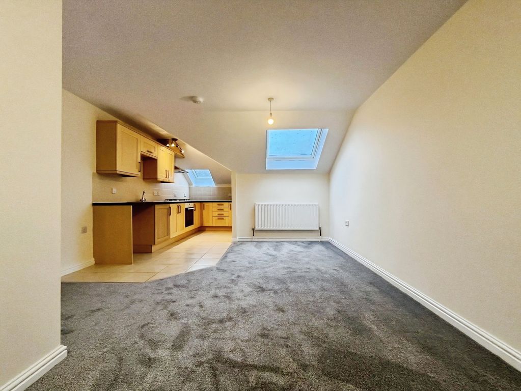 Property photo 3 of 6