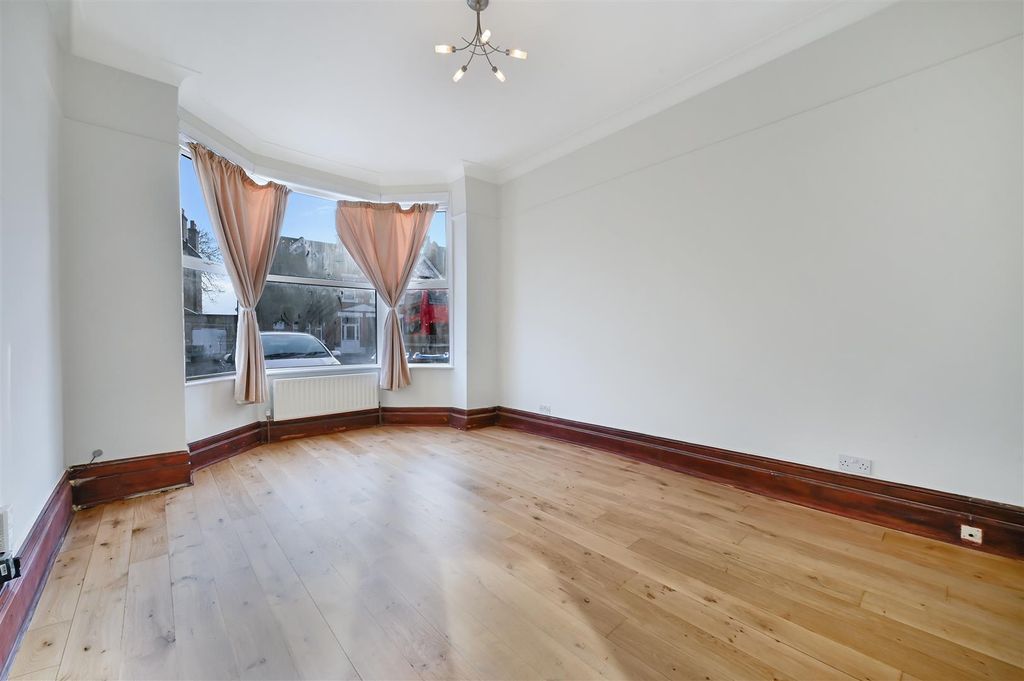 Property photo 2 of 9 Living Room