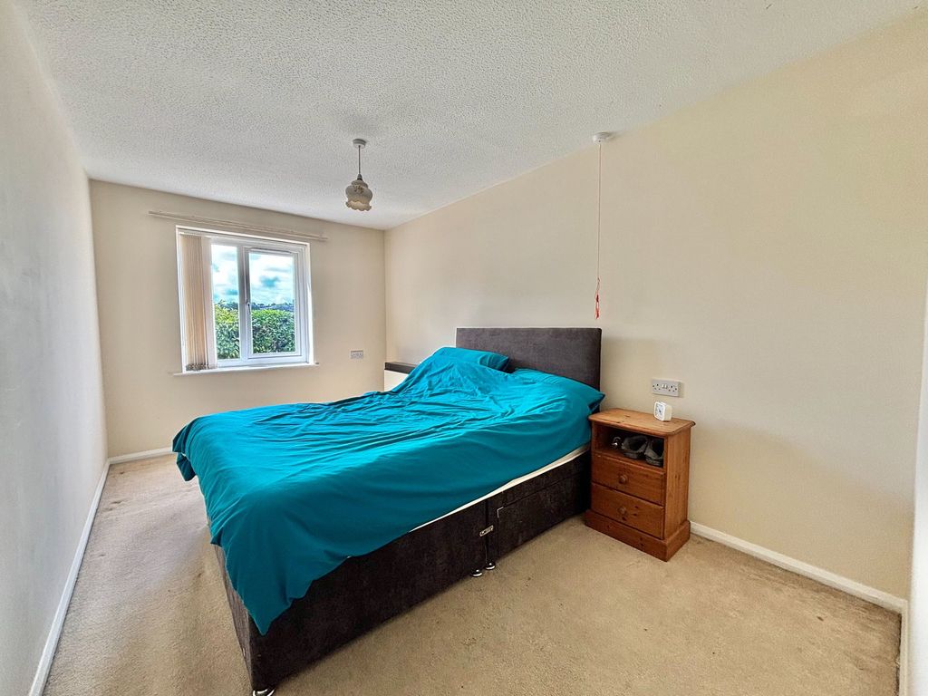 Additional image 4 of 2 bed flat for salePebble Court, Goodrington, Paignton TQ4