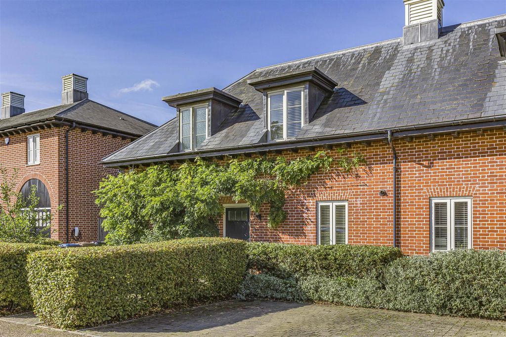 Property photo 1 of 29 27_38525.Jpg