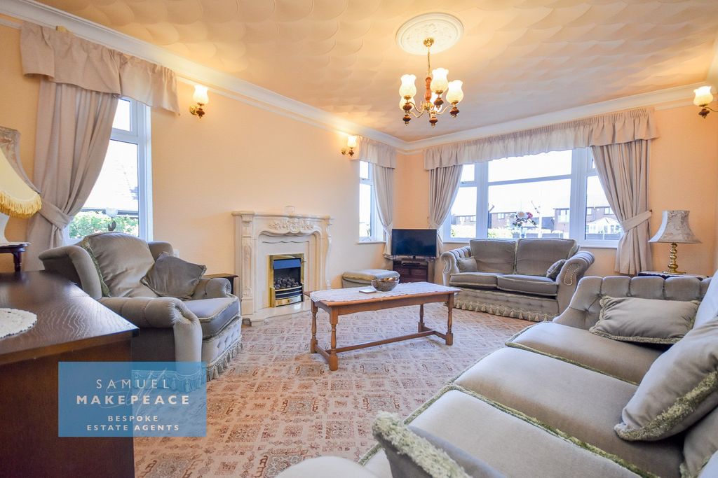 Property photo 3 of 24 Gallery