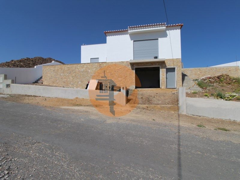 Property photo 2 of 46