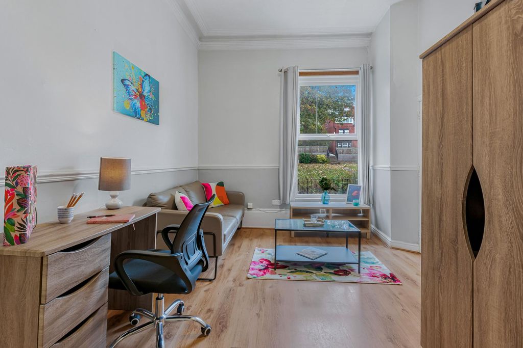 Property photo 2 of 8 Property Photo