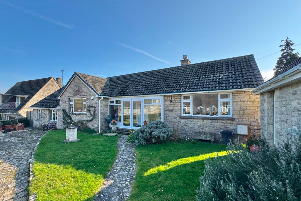 Property photo 1 of 16