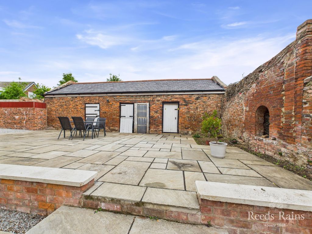 Property photo 3 of 49 Stable Block