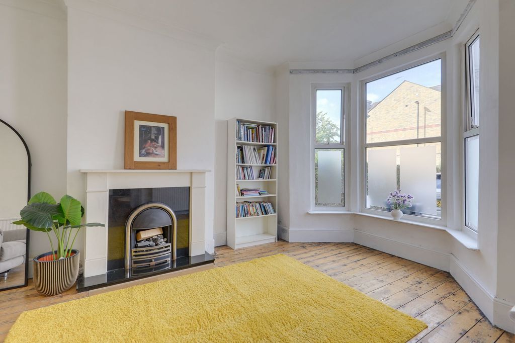 Property photo 1 of 22