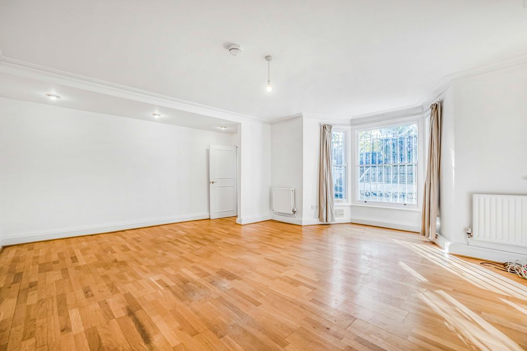 Property photo 1 of 8 Reception Room