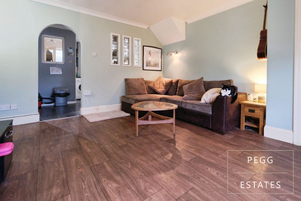 Property photo 3 of 19