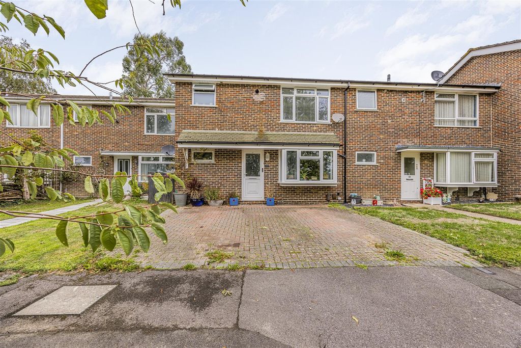 Property photo 1 of 14 Woolmer Street, Emsworth-Porticomarketing-Nexa-32.