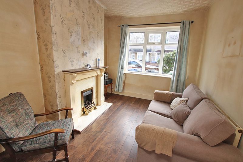 Property photo 2 of 12 Lounge