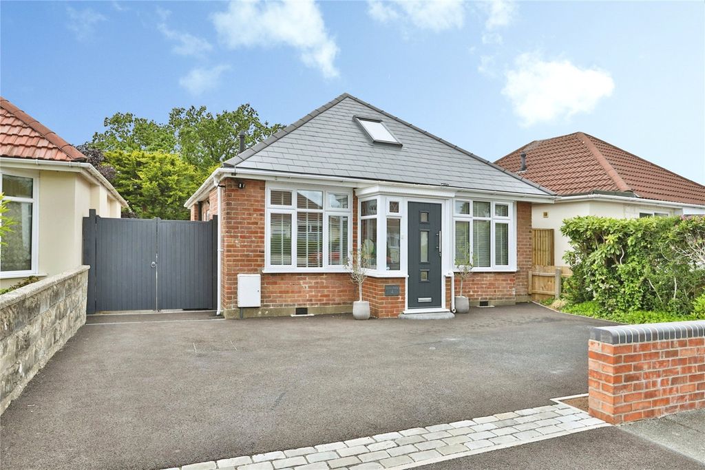Property photo 1 of 20 Picture No. 29