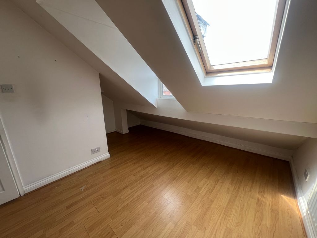 Property photo 2 of 6 Image