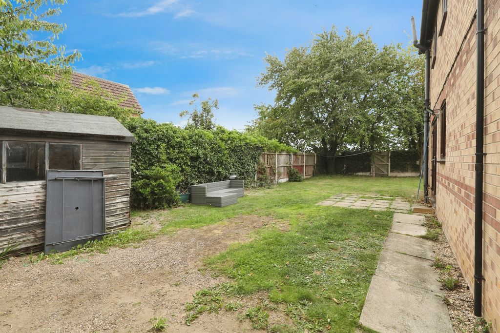 Property photo 2 of 4