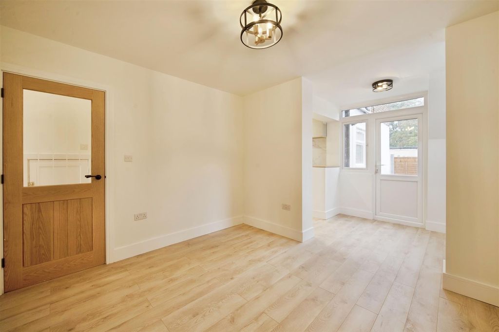 Property photo 2 of 15 Dsc_9315.Jpg