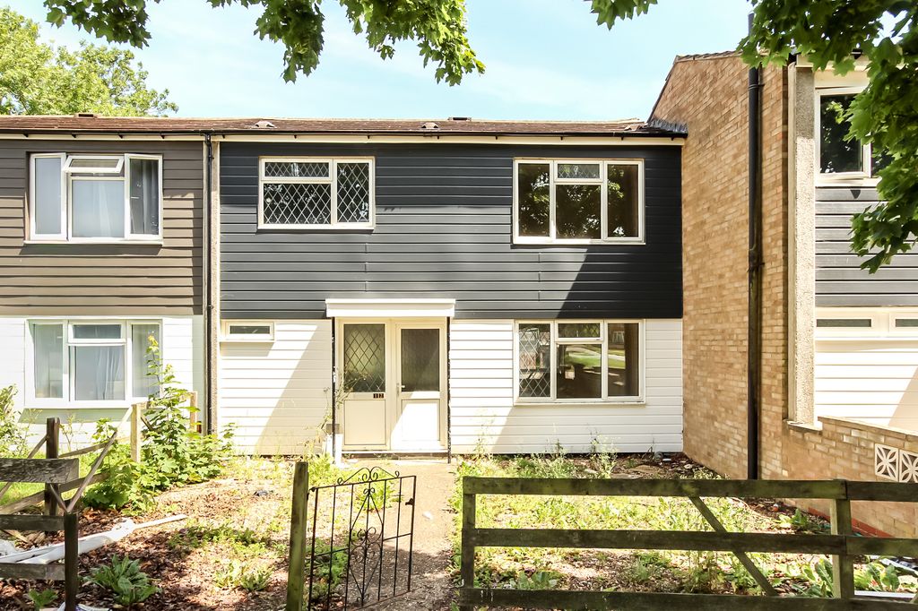 Property photo 1 of 8 Front