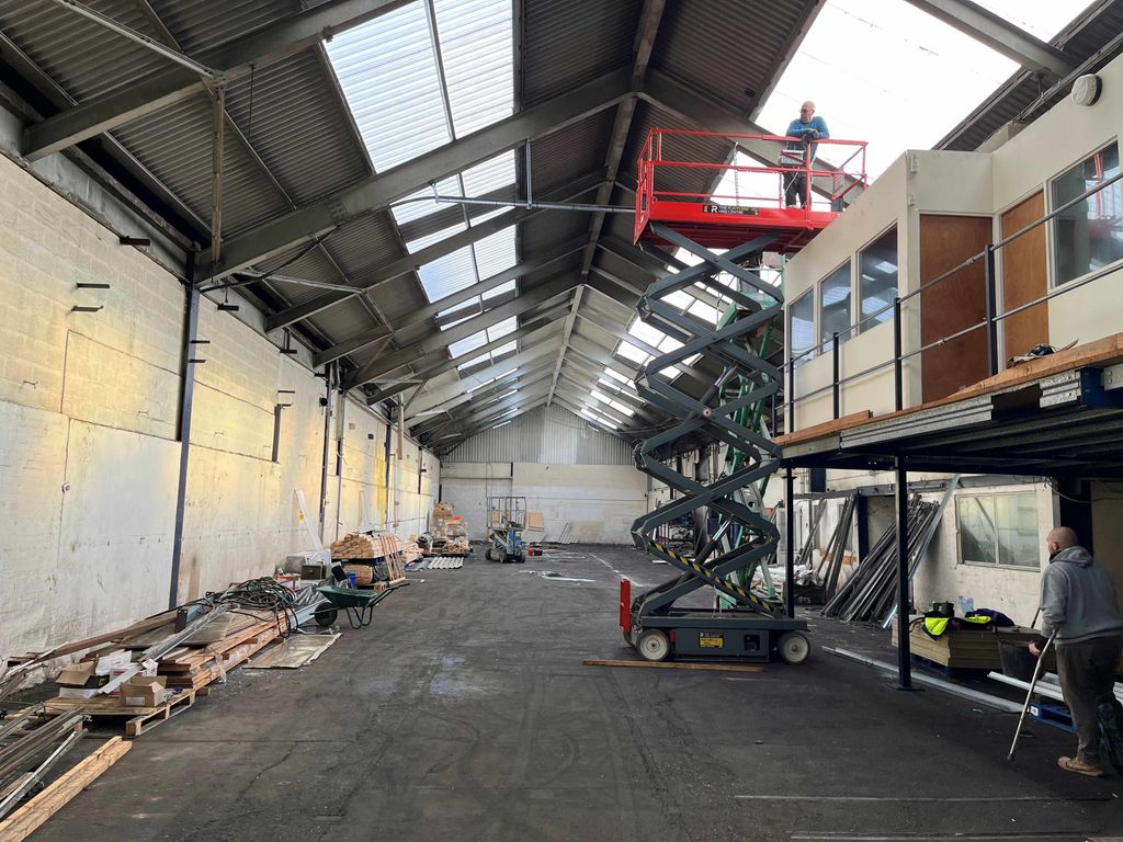 Property photo 2 of 3