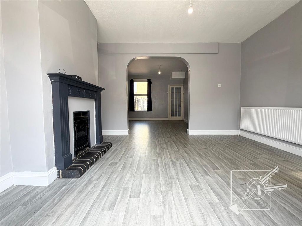 Property photo 3 of 12 Living Room