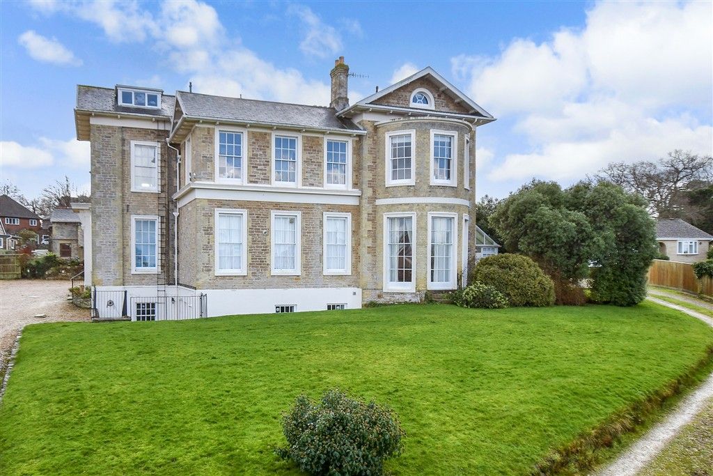 Property photo 1 of 7 External (Brochure)