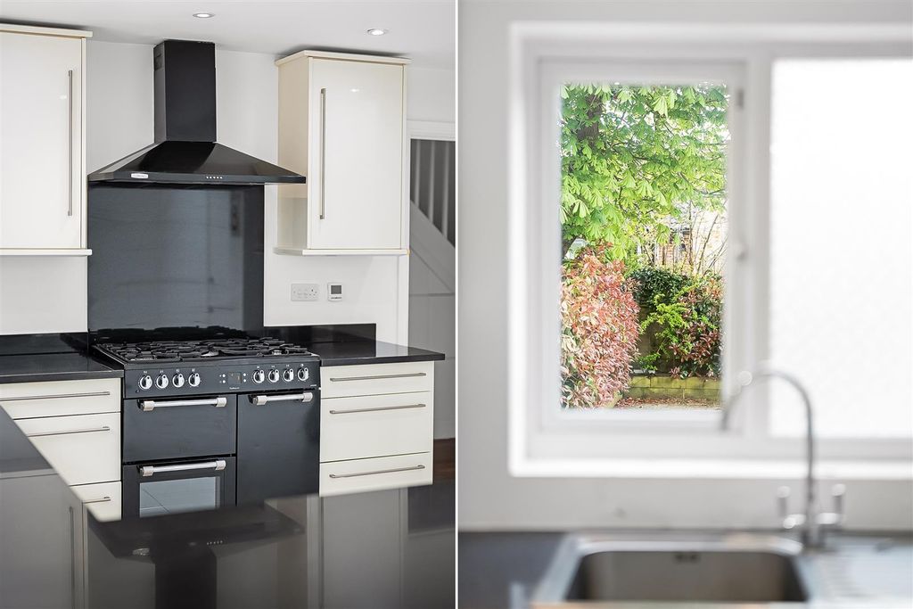 Property photo 3 of 15 Feature