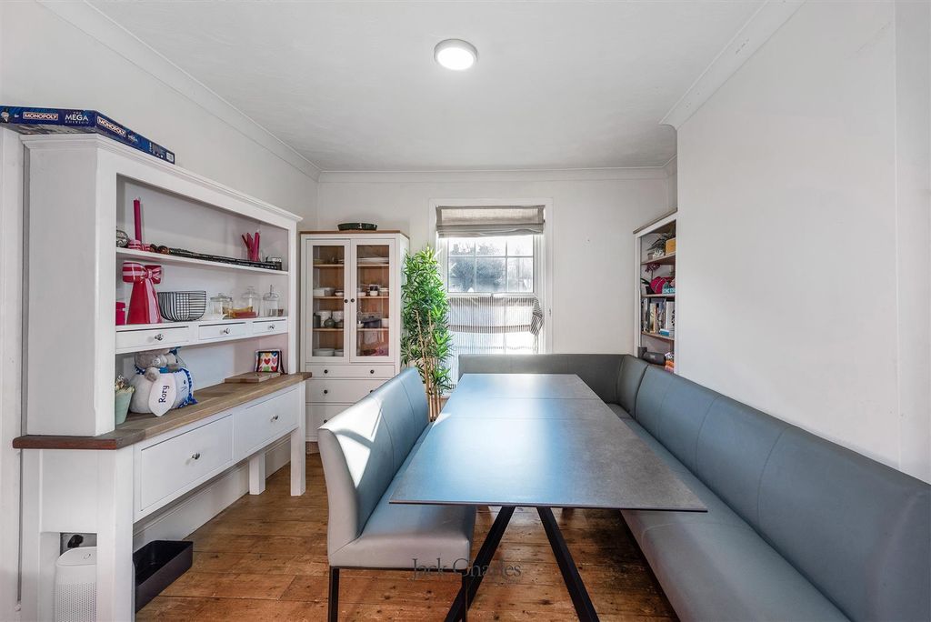 Property photo 2 of 14 69 Pembury Rd, Tn9 2Jf 003.Jpg