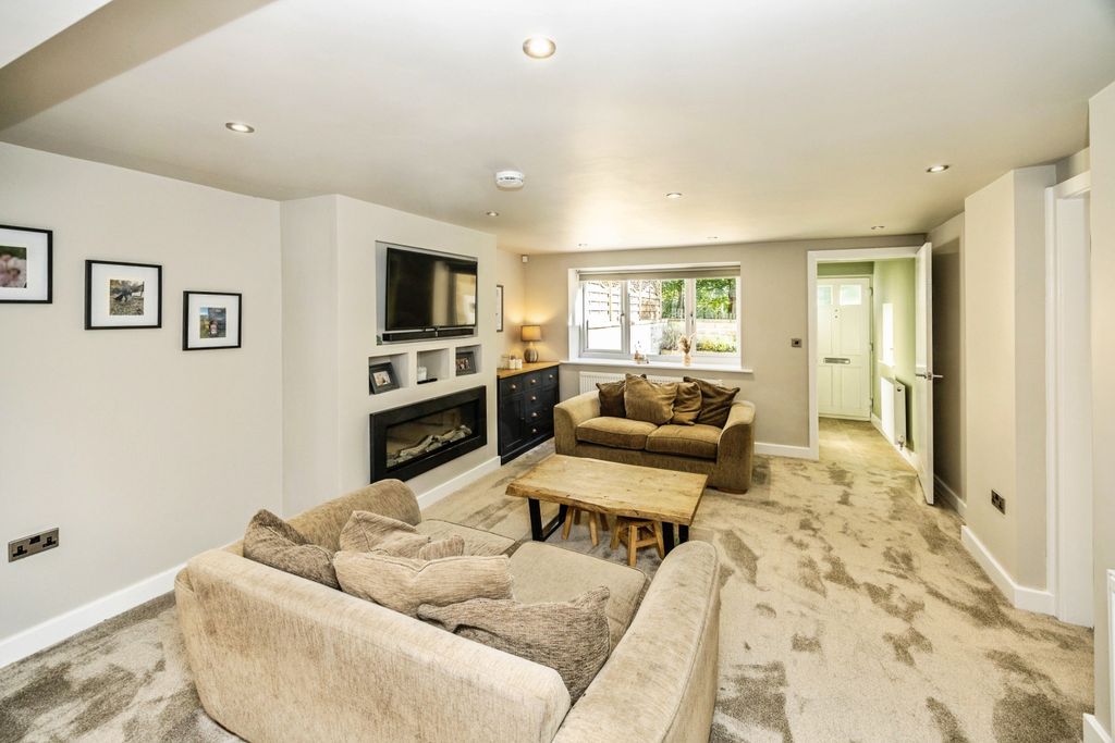 Property photo 3 of 39 118Brbrig-091026-2